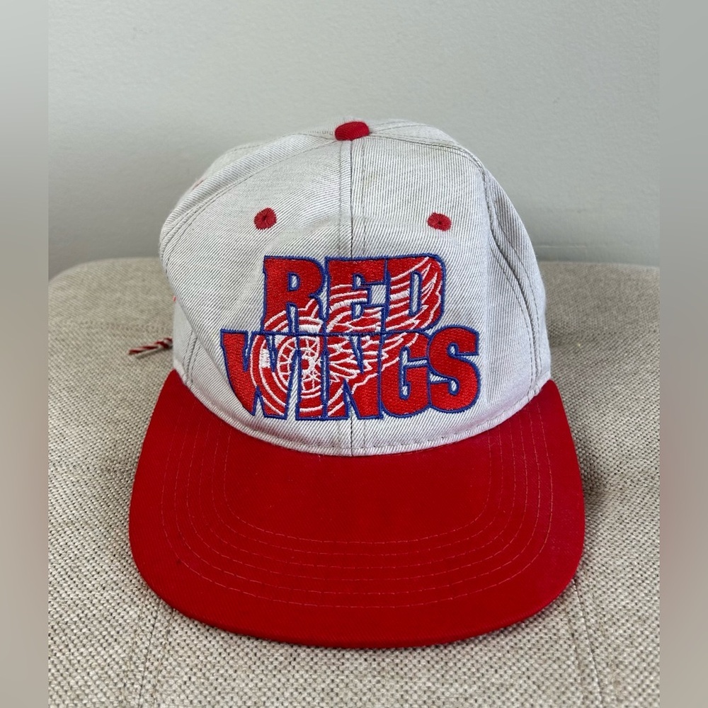 Vintage NHL Detroit Red Wings #1 Apparel Drawstring Cap Hat White Red Canada